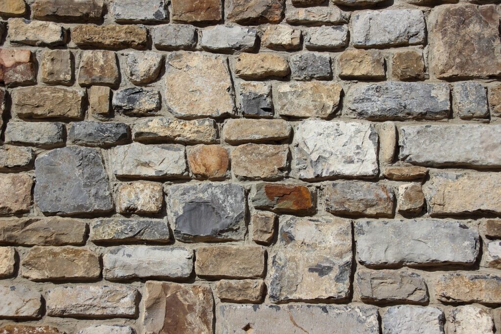 stone retention wall